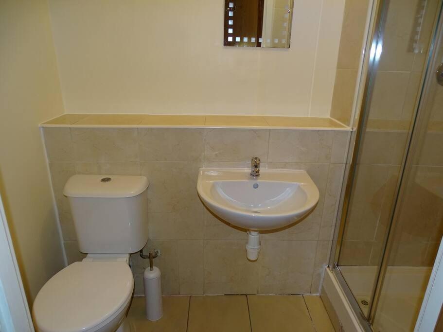 2 Bed Apartment In City Centre Дублін Екстер'єр фото